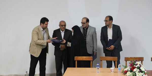 در دانشگاه فرهنگیان گلستان انجام شد:

تجلیل از اساتید نمونه و پیشکسوت در اولین روز از اجلاس سراسری معاونین
 4