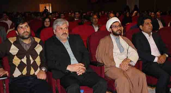 با حضور دانشجو معلمان انجام شد:

جشن کانون خیریه همای مهر پردیس های دانشگاه فرهنگیان خراسان شمالی  5