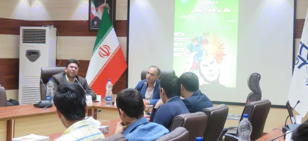 به مناسبت هفته سراهای دانشجویی برگزار شد:

کارگاه مهارت های ارتباطی با رویکرد زندگی خوابگاهی 2