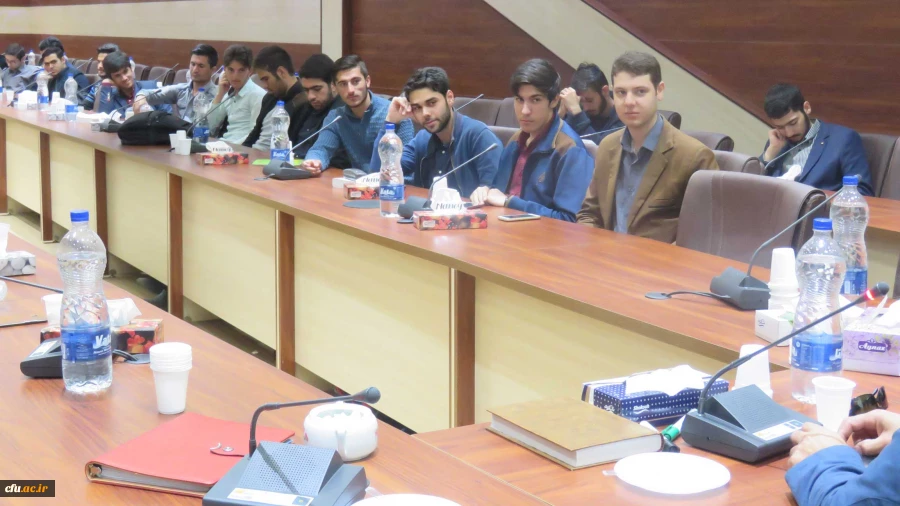 به مناسبت هفته سراهای دانشجویی برگزار شد:

کارگاه مهارت های ارتباطی با رویکرد زندگی خوابگاهی 4