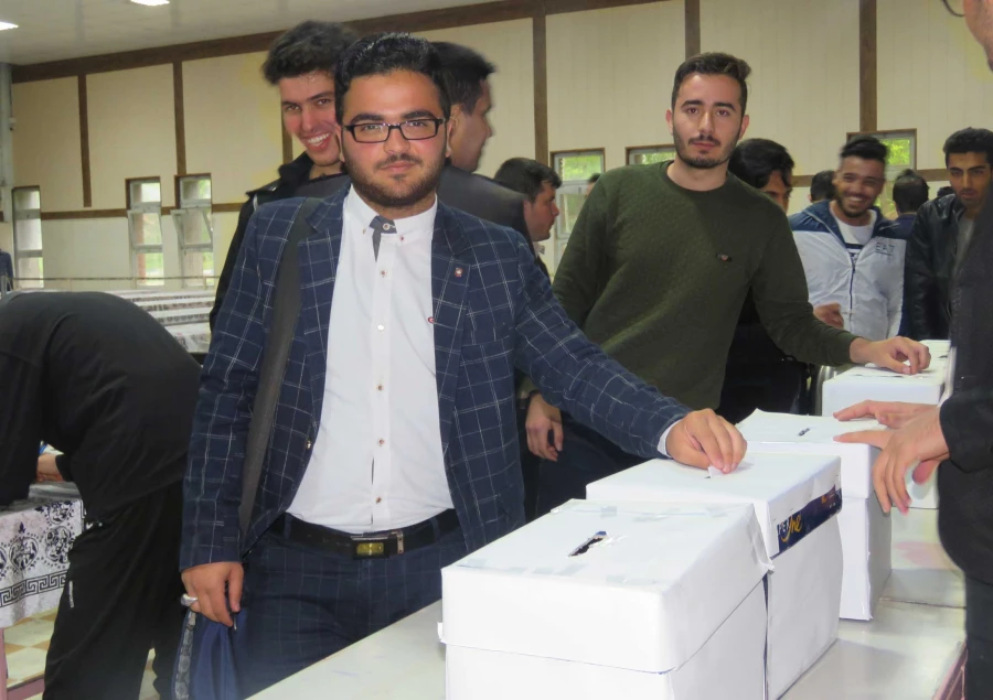 انتخابات کانون های فرهنگی و اجتماعی برگزار شد:

آغاز رقابت بین 50 نفر از کاندیداهای کانون های 13 گا 5