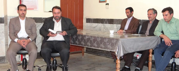 دکتر محمودلو در مراسم تقدیر از مسئولان روابط عمومی بیان کرد:

روابط عمومی چشم سازمان است
 2