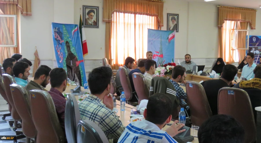 در دانشگاه فرهنگیان استان مرکزی انجام شد:

نشست روشنگری،بصیرتی با محوریت سربازان گمنام امام زمان (عج)
 4