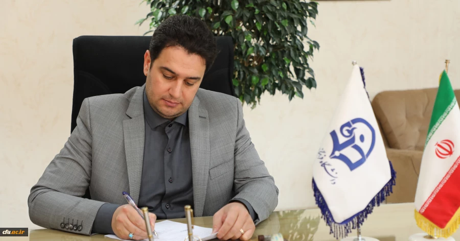 دکتر روشن دل معاون آموزشی و تحصیلات تکمیلی دانشگاه فرهنگیان
از امکان ادامه تحصیل بدون آزمون دانشجویان استعدادهای درخشان و رتبه های برتر و نمونه کشوری در مقاطع بالاتر خبر داد.