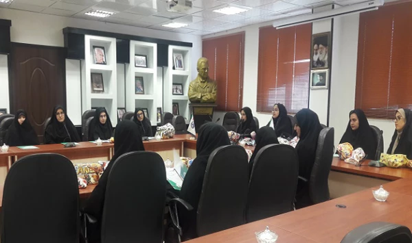 هدایای دانشجو معلمان پردیس بنت الهدی صدر اردبیل به مرکز کودکان سرطانی اردبیل اهداء شد 2