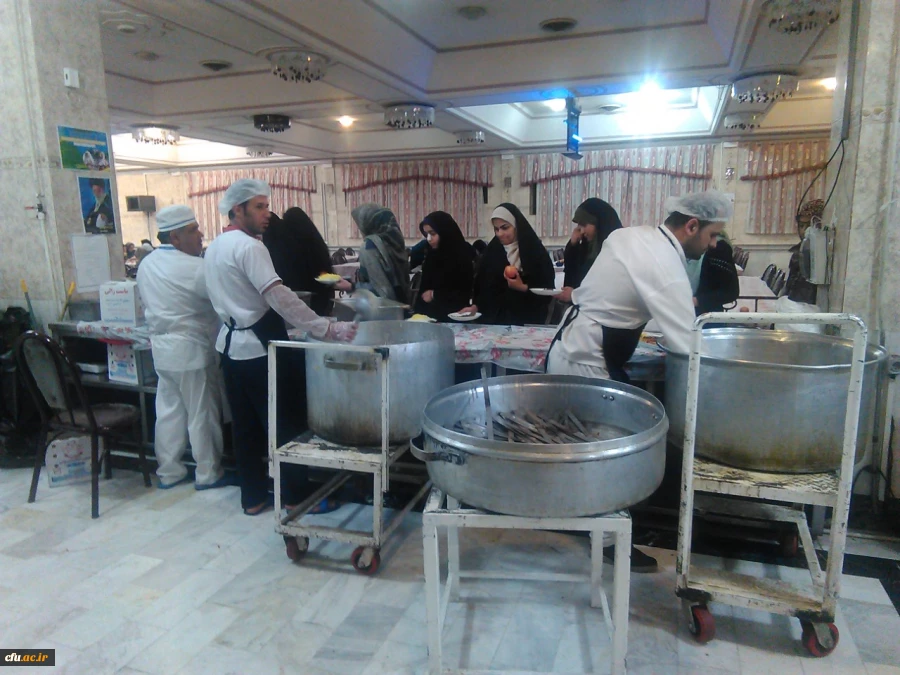 همزمان با  آغاز ماه مبارک رمضان:

مدیرکل  برنامه ریزی، خدمات و رفاه دانشجویی از پردیس  نسیبه و مرکز آموزشی شرافت  استان تهران بازدید به عمل آورد