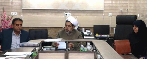 در بیست و دومین شورای پژوهشی دانشگاه فرهنگیان استان کرمان مقرر گردید:

اعلام فراخوان استادان برای تشکیل هیأت تحریریه نشریه علمی "پژوهش در آموزش ابتدایی" 5