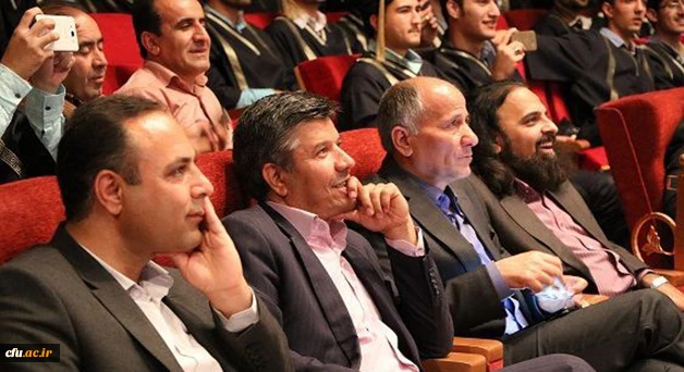 با حضور مدیر امور پردیس های استان اصفهان برگزار شد:

جشن دانش آموختگی دانشجومعلمان ورودی 93 پردیس شهید باهنر اصفهان
 3