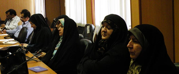 دکتر محمدی در جلسه مشترک مدیران استان تهران با مدیران حوزه ریاست دانشگاه تاکید شد:

افزایش مشارکت و ایجاد تعامل و ارتباط دو سویه بین مدیران صف و ستاد 7