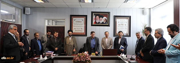 دکتر خنیفر در مراسم تودیع و معارفه معاون پژوهشی دانشگاه فرهنگیان عنوان کرد:

ضرورت اصلاح سرفصل های آموزشی و غنی سازی علمی دروس پژوهش در دانشگاه 2