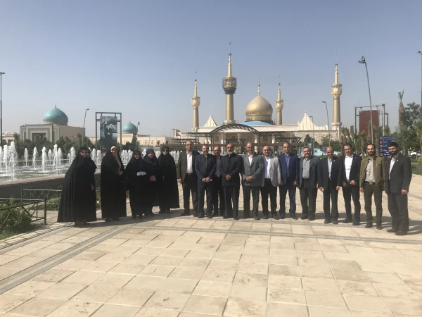 در آستانه سالگرد ارتحال بنیانگذار کبیر انقلاب اسلامی؛

آئین تجدید میثاق خانواده دانشگاهیان کشور با آرمان های امام خمینی(ره) و مقام معظم رهبری (مدظله العالی) برگزار شد 2