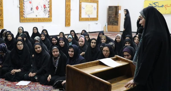 حضور سرزده  دکتر خنیفر در مرکز آموزش عالی  شهید شرافت تهران و افطار در جمع دانشجو معلمان 3