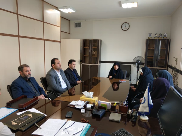 از داوران جشنواره دانشجوی نمونه دانشگاه فرهنگیان تجلیل شد