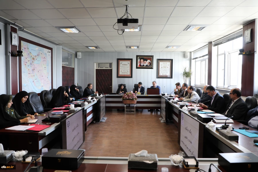 در اولین نشست هم اندیشی جایگاه مشاوره در سراهای دانشجویی و اهمیت مراکز جامع آموزش و خدمات روانشناختی در دانشگاه فرهنگیان تاکید شد: