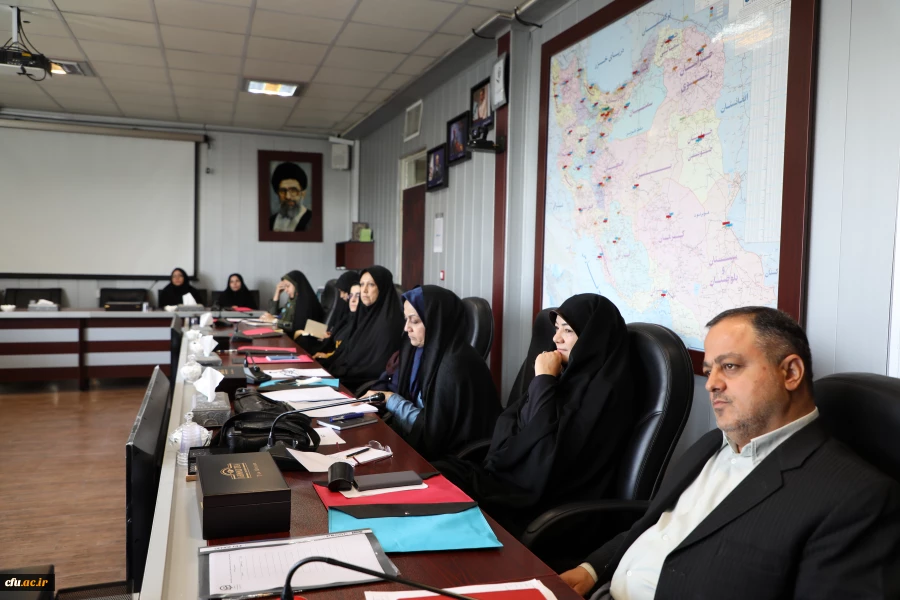 در اولین نشست هم اندیشی جایگاه مشاوره در سراهای دانشجویی و اهمیت مراکز جامع آموزش و خدمات روانشناختی در دانشگاه فرهنگیان تاکید شد: