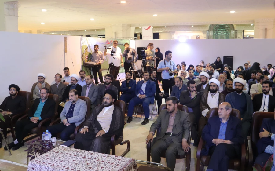 افتخاری دیگر در کارنامه افتخارات دانشگاه فرهنگیان رقم خورد

کسب رتبه دوم غرفه دانشگاه فرهنگیان در بیست و ششمین نمایشگاه بین المللی قرآن کریم 2