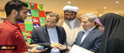 معاون پژوهش و فناوری دانشگاه فرهنگیان در بازدید از غرفه دانشگاه فرهنگیان در نمایشگاه بین المللی قرآن کریم:

مجموعه کارهای فرهنگی در حوزه ی تربیت، قرآن محور باشد