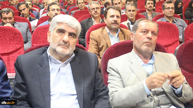 دکتر صفر زاده در همایش تجارب کارورزی دانشگاه فرهنگیان خراسان شمالی :

  معلمان همواره باید در اخلاق پیشتاز باشند
 6