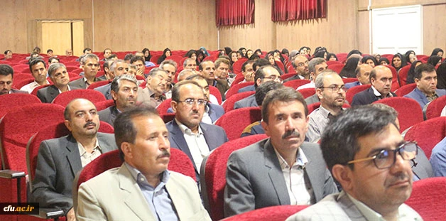 دکتر صفر زاده در همایش تجارب کارورزی دانشگاه فرهنگیان خراسان شمالی :

  معلمان همواره باید در اخلاق پیشتاز باشند
 7