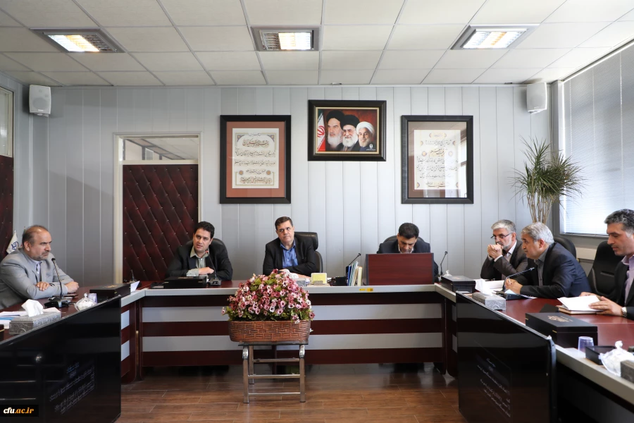 آئین معارفه  مدیران کل معاونت آموزشی و تحصیلات تکمیلی روز یکشنبه مورخ 19/03/97 ساعت 11:30 با حضور دکتر خنیفر ریاست دانشگاه فرهنگیان ، دکتر روشندل معاونت آموزشی و تحصیلات تکمیلی در سالن شهید چمران برگزار گردید.