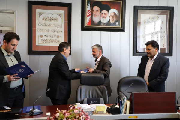 با حضور رئیس دانشگاه و معاون آموزشی انجام شد:

معارفه مدیران کل معاونت آموزشی و تحصیلات تکمیلی دانشگاه فرهنگیان 2