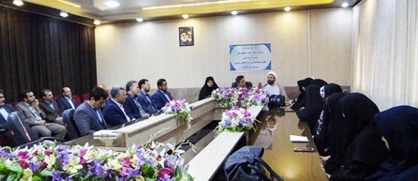 طی مراسمی دکتر عاطفه پایز بعنوان سرپرست جدید پردیس علامه طباطبایی آذربایجان غربی معرفی شد
 
 2