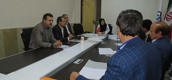 با حضور کارشناس مسئولان استان آذربایجان شرقی انجام شد:

بررسی مشکلات و ارائه پیشنهادت و راهکار ها در حوزه های مختلف
 2