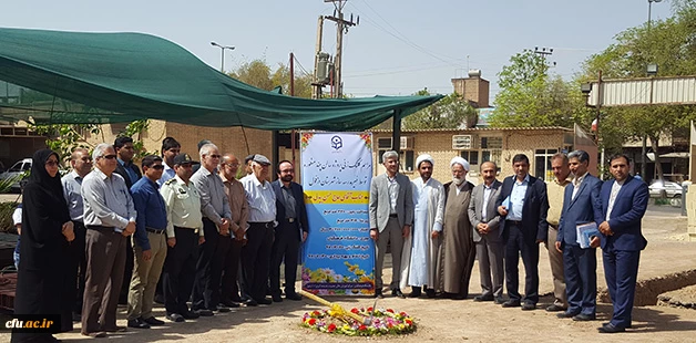 با حضور مسئولان  استان خوزستان:

 کلنگ احداث سالن چند منظوره مرکز خدیجه کبری (س) دزفول بر زمین زده شد
 2