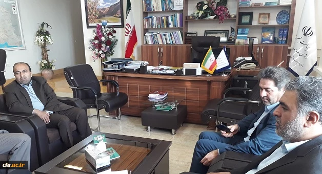 دیدار و گفتگو مدیر امور پردیس های استان آذربایجان غربی با رئیس سازمان مدیریت و برنامه ریزی استان  4