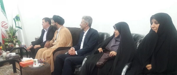 دکتر خنیفر در دیدار با نماینده مردم خوزستان در مجلس خبرگان:

حضور مقام معظم رهبری در دانشگاه فرهنگیان، نگاه به این دانشگاه را فاخر کرده است 2