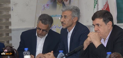 رئیس دانشگاه در جلسه پرسش و پاسخ در دانشگاه فرهنگیان خوزستان:

پیگیری مطالبات اعضای هیئت علمی و نیروهای قراردادی از برنامه های  اولویت دار دانشگاه است 3