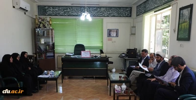 در جلسه ستاد اقامه نماز پردیس آیت اله کمالوند لرستان مطرح شد:

فراخوان تولید محتوای الکترونیکی با موضوع نماز و نمازخوانی در طول سال 97