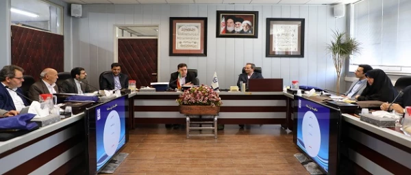 دکتر خنیفر در  اولین جلسه شورای عالی سیاستگذاری یکصدمین سال تاسیس تربیت معلم در ایران مطرح کرد:

باید با تحلیل و آسیب شناسی پیشینه صد ساله تربیت معلم ایران، چشم انداز جامعی برای آینده ترسیم کرد 2