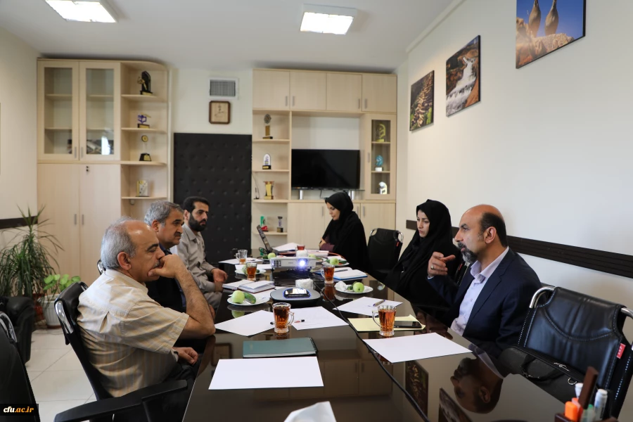 دومین جلسه کارگروه طرح ریزی و تدوین دوره­های بهسازی استادان گروه آموزش فیزیک دانشگاه فرهنگیان، در روز چهارشنبه مورخ 97/03/30 برگزار گردید.