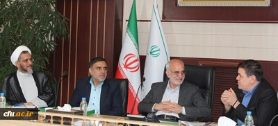 دکتر خنیفر در اولین جلسه هیات امنای دانشگاه فرهنگیان استان تهران مطرح کرد:

 نیاز مبرم به غنی سازی مراکز تربیت معلم