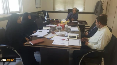 در اولین جلسه کارگروه ساماندهی نیروهای سرپرست شبانه روزی:

پرسش های سرپرستان سراهای دانشجویی مطرح و در جلسه بررسی شد.