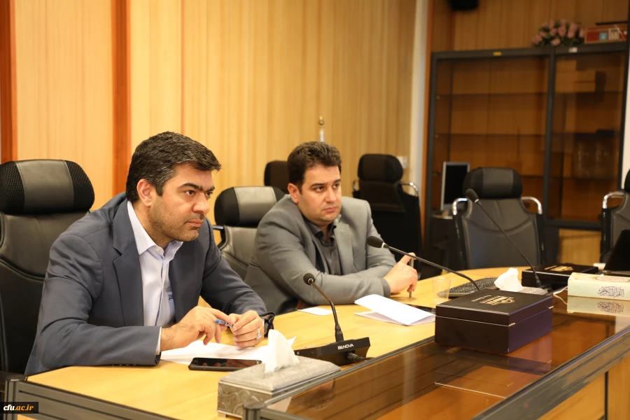 دومین جلسه کارگروه طرح ریزی و تدوین دوره­ های بهسازی استادان گروه آموزش زبان انگلیسی دانشگاه فرهنگیان، روز دوشنبه مورخ  97/04/04