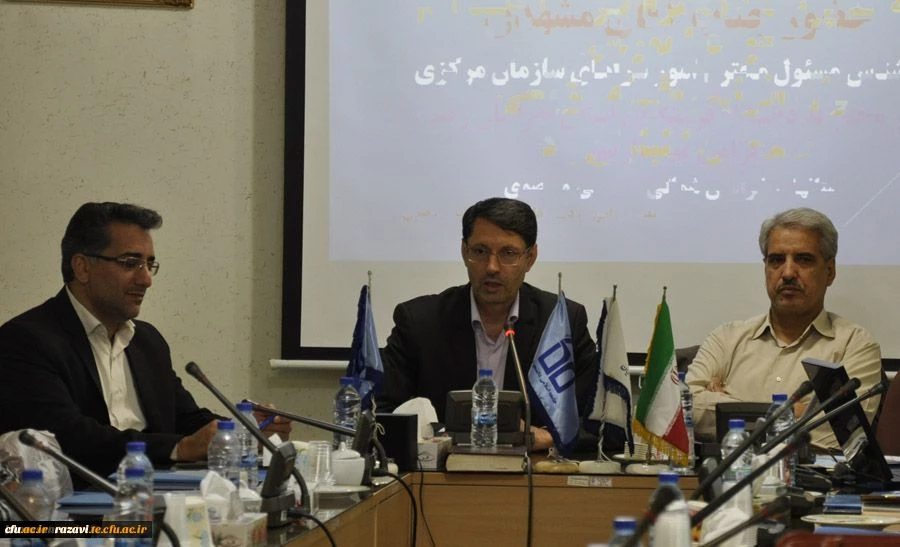 در سالن کنفرانس پردیس شهید بهشتی خراسان رضوی برگزار شد:

دوره توان افزایی اقدام پژوهی ویژه سرپرستان سراهای دانشجویی منطقه 6 کشور