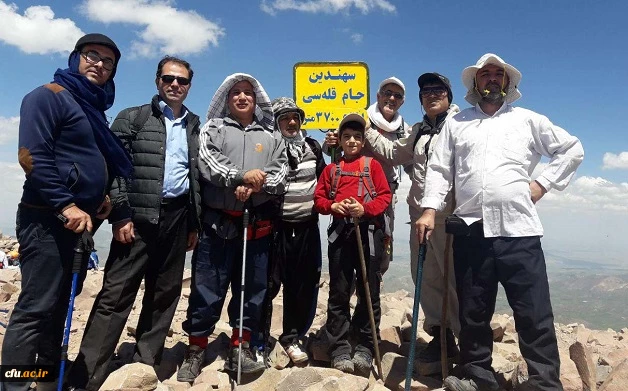 همزمان با روز سهند صورت گرفت:

صعود تیم کوهنوردی دانشگاه فرهنگیان آذربایجان شرقی به قله جام کوه سهند
 2