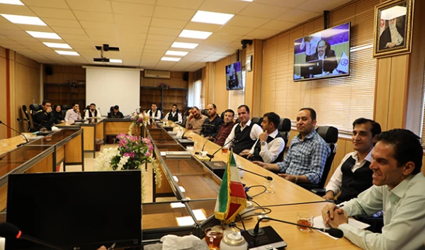 در نخستین جلسه نیروهای خدمتگزار سازمان مرکزی عنوان شد:

اهمیت نقش  نیروهای خدمتگزار در دانشگاه 2