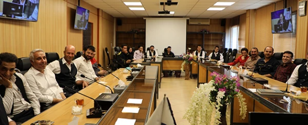 در نخستین جلسه نیروهای خدمتگزار سازمان مرکزی عنوان شد:

اهمیت نقش  نیروهای خدمتگزار در دانشگاه 5