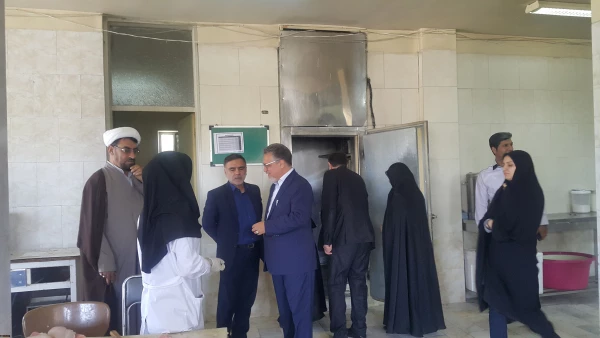 رییس دانشگاه فرهنگیان در بازدید از پردیس زینبیه تاکید کرد:

به کارگیری ظرفیت های موجود در دانشجو معلمان و مشارکت آنها در امور دانشگاه 4