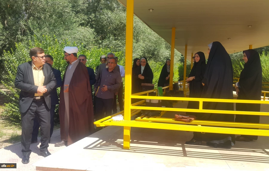 رییس دانشگاه فرهنگیان در بازدید از پردیس زینبیه تاکید کرد:

به کارگیری ظرفیت های موجود در دانشجو معلمان و مشارکت آنها در امور دانشگاه 2