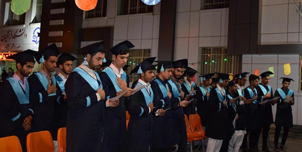 آئین دانش آموختگی سومین دوره دانشجومعلمان ورودی 93 واحد دانشور نیشابور  برگزار شد 3