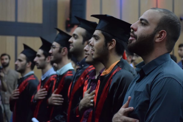 دکتر علی نژاد  در مراسم دانش آموختگی دانشجویان شهید بهشتی تهران مطرح کرد:

برجسته ترین و کارآمدترین معلمان، دانش آموختگان دانشگاه فرهنگیان خواهند بود 5