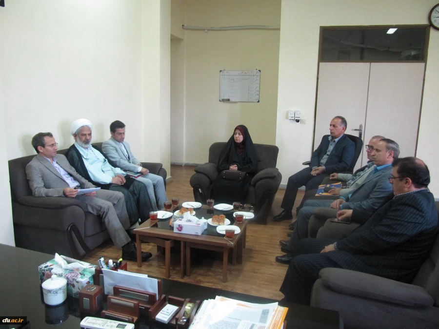 با حضور دکتر طاهری نیا معاون پژوهش و فناوری دانشگاه عنوان شد:

تشریح سیاست ها و رویکردهای پژوهشی دانشگاه در شورای پژوهشی دانشگاه فرهنگیان مازندران 2