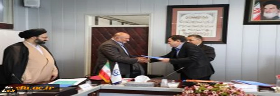 نشست شورای نظارت و ارزیابی، با حضور دکتر خنیفر، معاونان نظارت و ارزیابی  و  دانشجویی،  مسئول دفتر نهاد در دانشگاه و رئیس مرکز نظارت و ارزیابی سازمان سنجش و معاون مرکز نظارت و ارزیابی وزارت 4