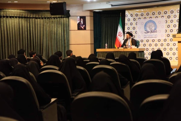 حجت الاسلام و المسلمین دادگر:

گفتمان سازی، پردازش، شاخص سازی و جانمایی رهنمودهای  و مطالبات رهبر معظم انقلاب اسلامی در برنامه های عملیاتی در عرصه تعلیم و تربیت ضروری است 2