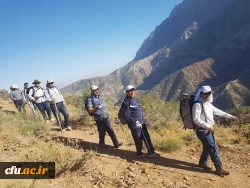 در شهر زیبا و توریستی سی سخت برگزار شد:

کوهنوردی کارکنان دانشگاه فرهنگیان استان کهگیلویه و بویر احمد در کوه دنا
 2