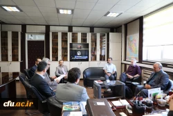 دکتر خنیفر در دیدار با اساتید دانشگاه های فرانسه:

ایران پیش از  میلاد و قبل از  اسلام نیز مراکز آموزشی و دانشگاه داشته است 3